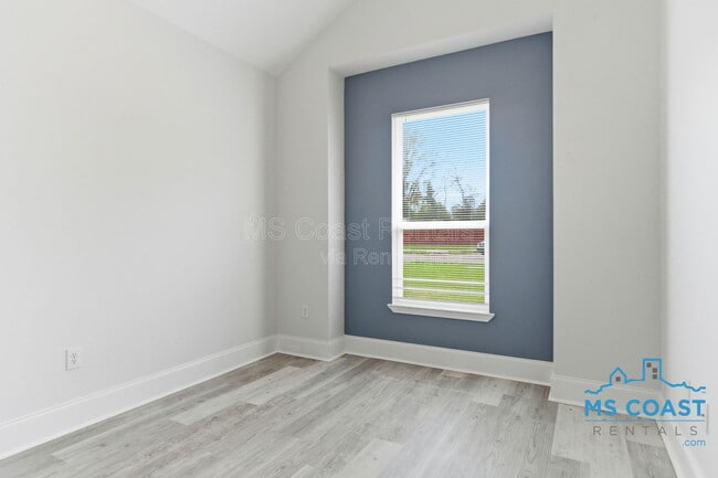 Building Photo - 15334 Oak Creek Cove