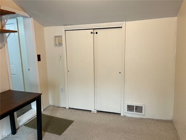 Building Photo - 3923 Richlawn Rd