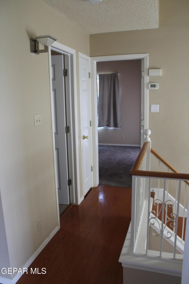 Building Photo - 6832 Canyon View Ln