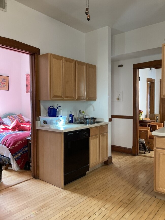 Building Photo - 2223 W Iowa St