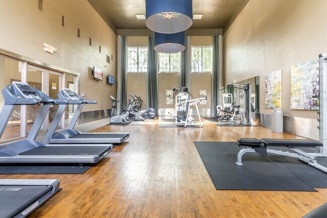 Building Photo - Move-In Special: 1 Month Free & No App/Admin Fees