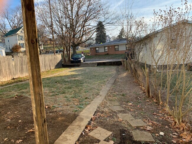 Yard - 143 N Potomac St