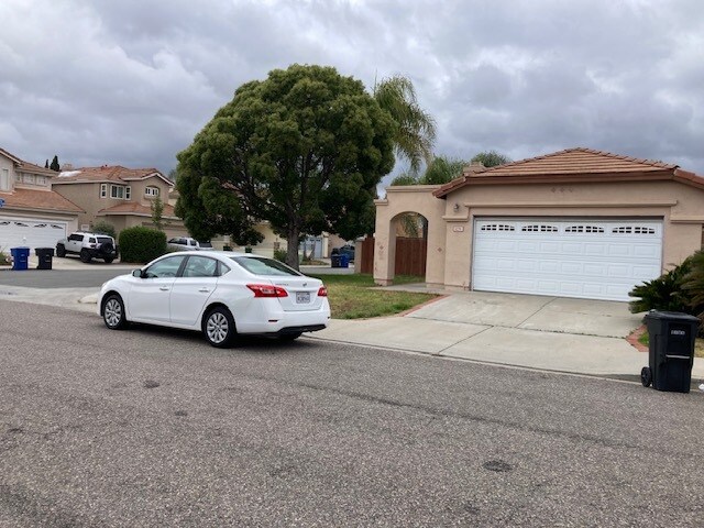 Building Photo - 1271 La Crescentia Dr