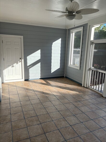 Building Photo - 2069 Kings Gate Ln