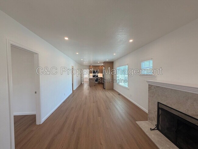 Building Photo - 595 Pearl St