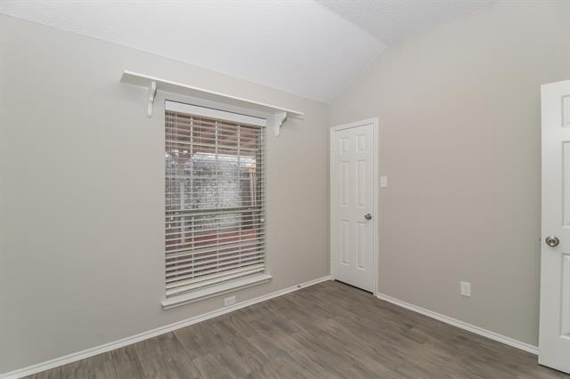 Building Photo - 914 Plantation Dr