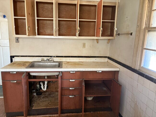 Building Photo - 8565 Lowell St