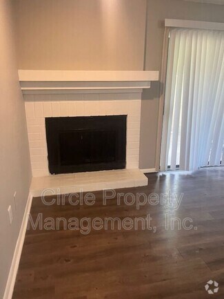 Building Photo - 4010 Hunters Ridge Dr SW