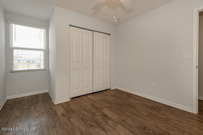 Building Photo - 541 EISEMAN Way