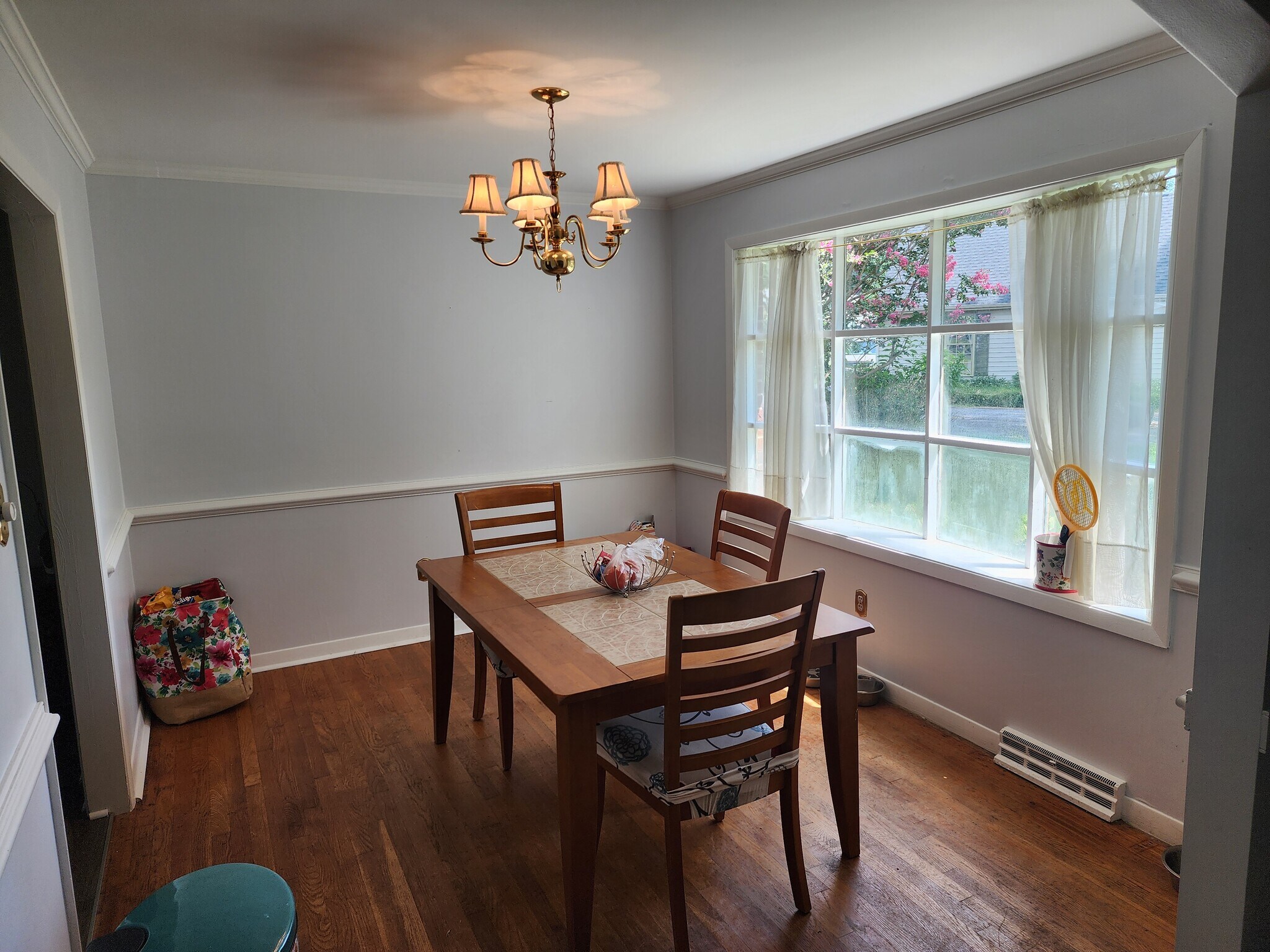 Building Photo - 8176 Surrey Ct