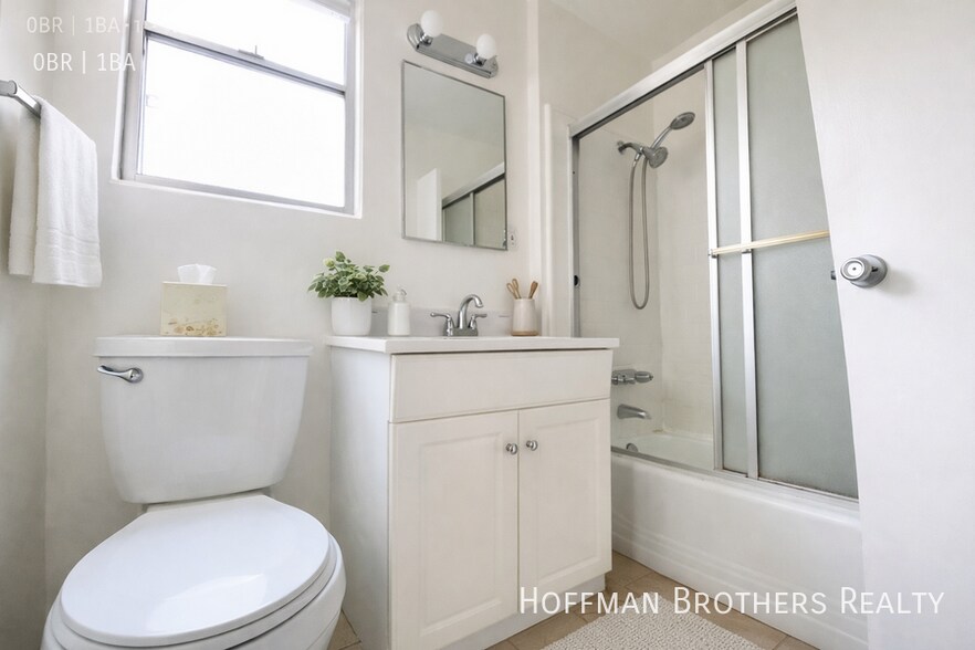 Building Photo - 3718 Mentone Ave