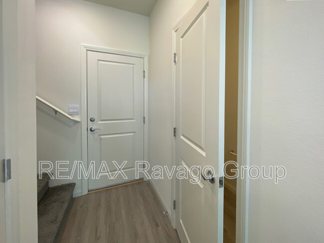 Building Photo - 9920 S Ullom Dr