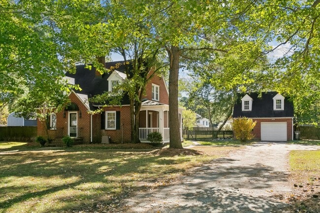 Building Photo - 75 Lodge Rd