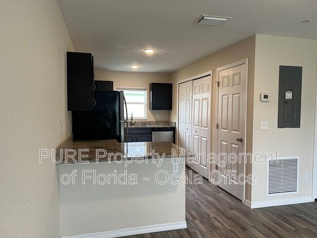 Building Photo - 7227 Midway Terrace