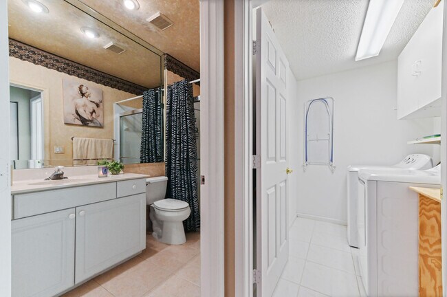 Building Photo - 8319 Horseshoe Bay Rd