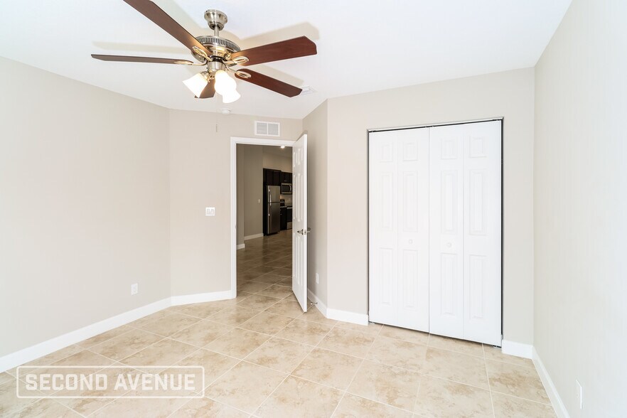 Building Photo - 259 Trenton Ave SW