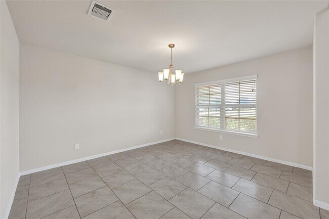 Building Photo - 29115 Jacobs River Dr