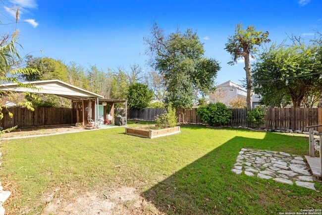 BACKYARD - 321 Grove Ave