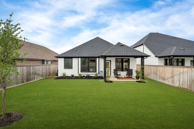 Building Photo - 21131 Austin Chalk Dr