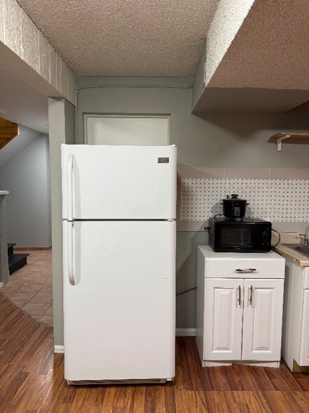 Building Photo - 10749 Varese Ln