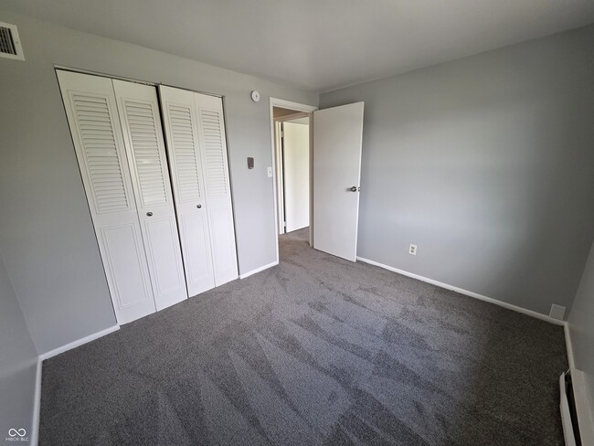 Building Photo - 3829 Biscayne Rd