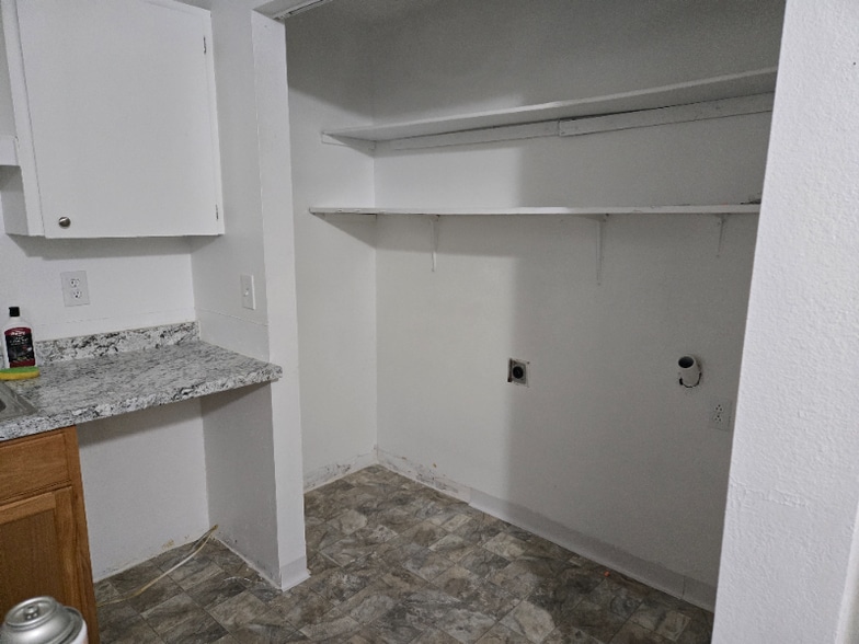 Building Photo - 3311 E 21st St