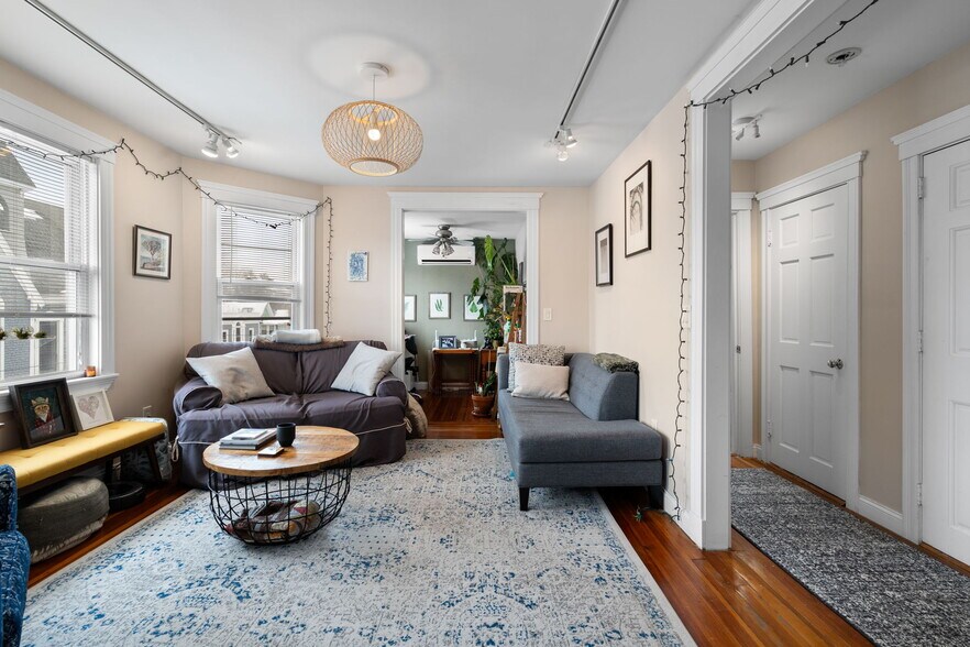 Building Photo - 61 Cummins Hwy