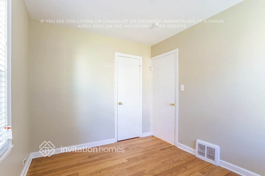 Building Photo - 4216 Prairie Ave