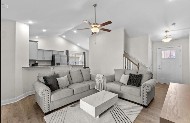 Building Photo - 224 Fishburn Dr