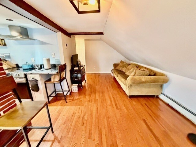 Building Photo - 14 Amity St