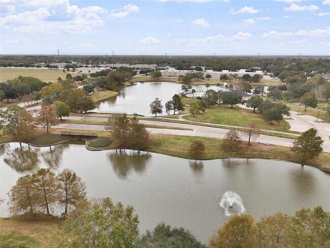 Building Photo - 13909 Stonewood Ct