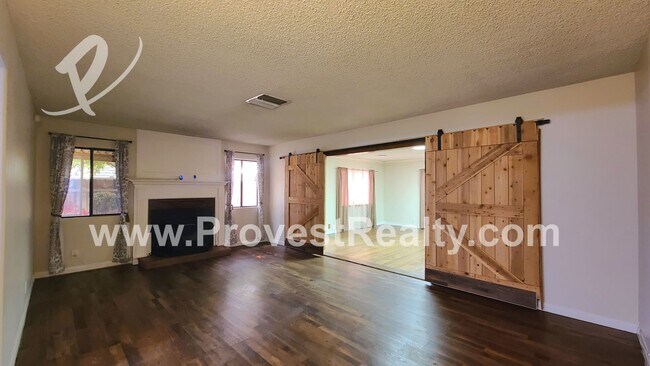 Building Photo - 3 Bed, 2 Bath Hesperia Home!!!