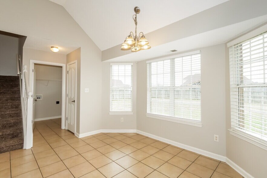 Building Photo - 8359 Olivia Ln