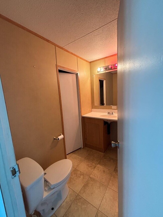 Building Photo - 10111 Piney Creek Ct