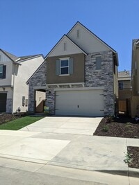 Building Photo - $250.00 OFF FIRST MONTH'S RENT!  Ready Now...