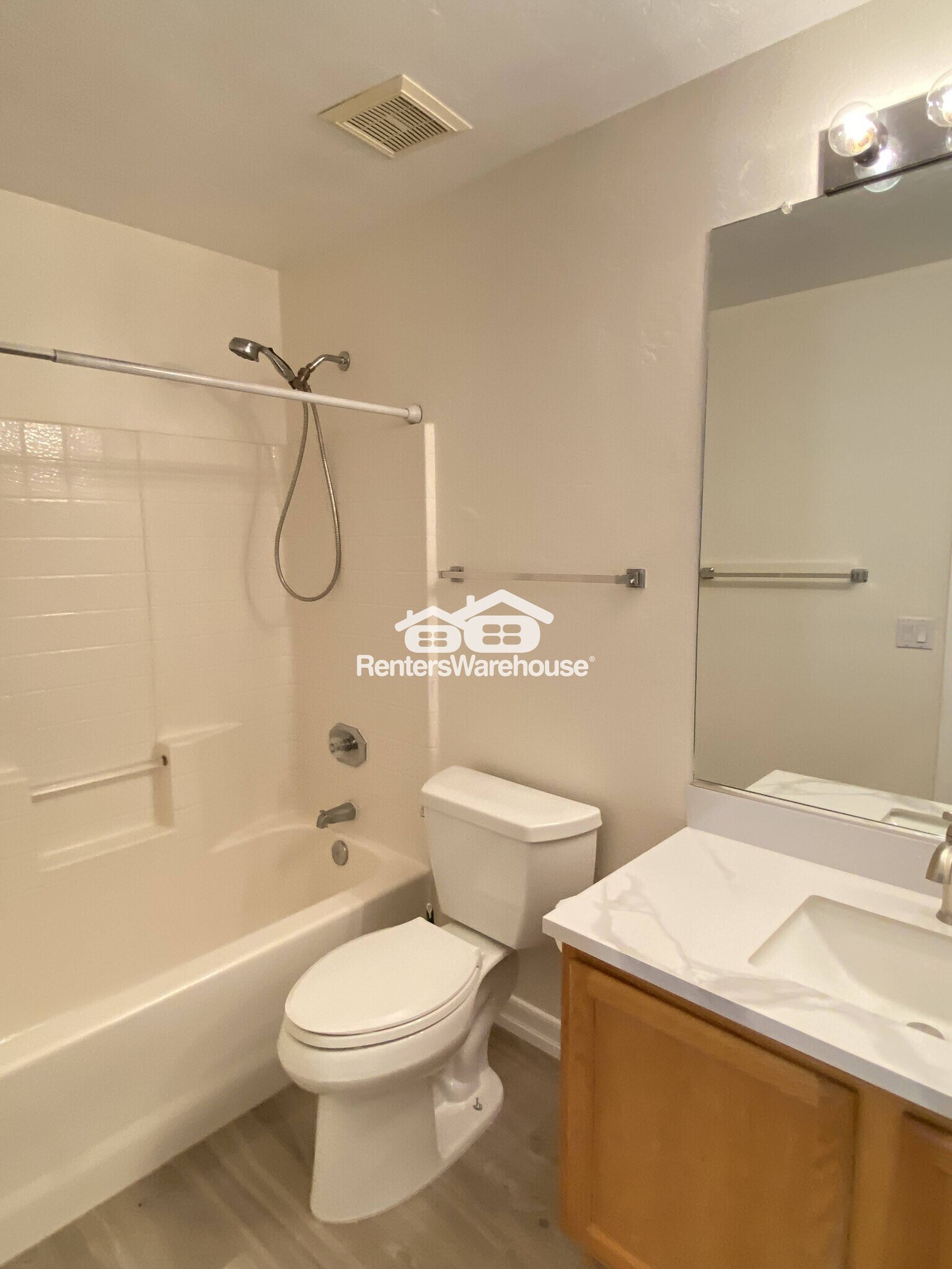 Building Photo - 9121 E Nittany Dr