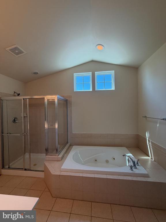 Building Photo - 12489 Pfitzner Ct