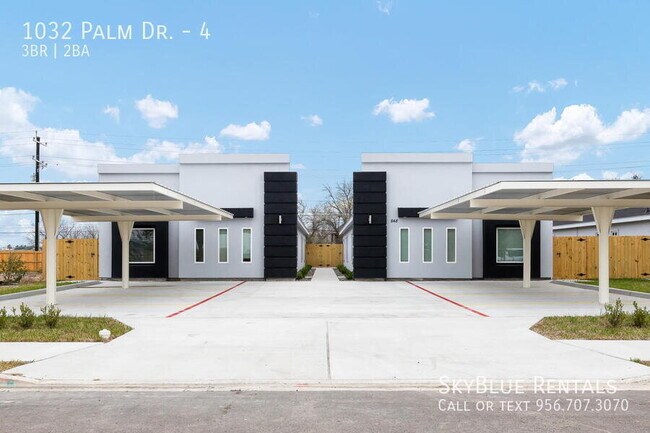 Building Photo - 1032 Palm Dr
