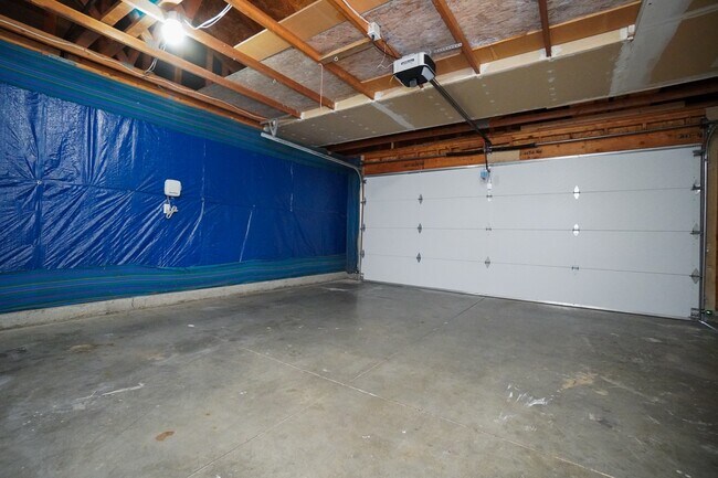 Building Photo - 2105 S Euclid Ln