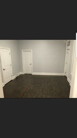 Building Photo - 3408 S Lowe Ave