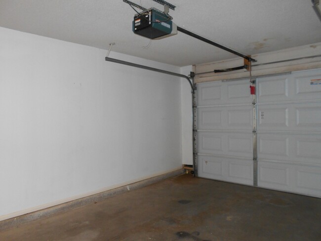 Building Photo - 7405 Utica Ave