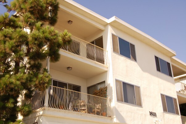 Building Photo - 18111 Coastline Dr
