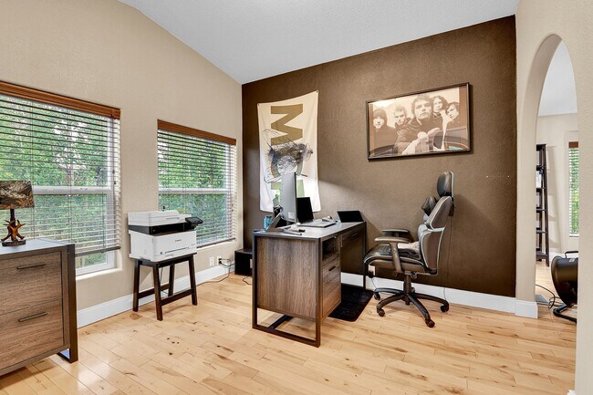 Building Photo - 2773 Coyote Cir