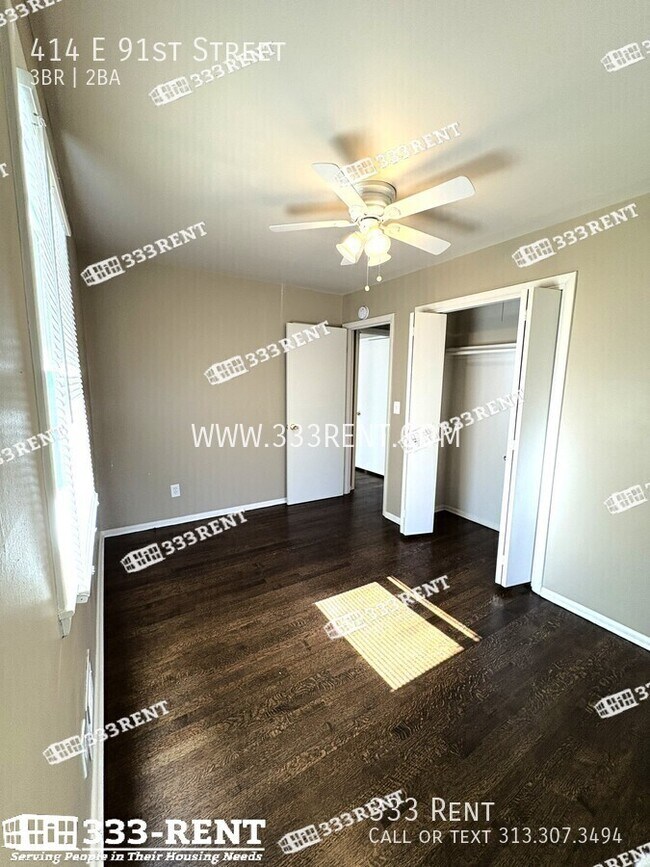 Building Photo - 414 E 91st St