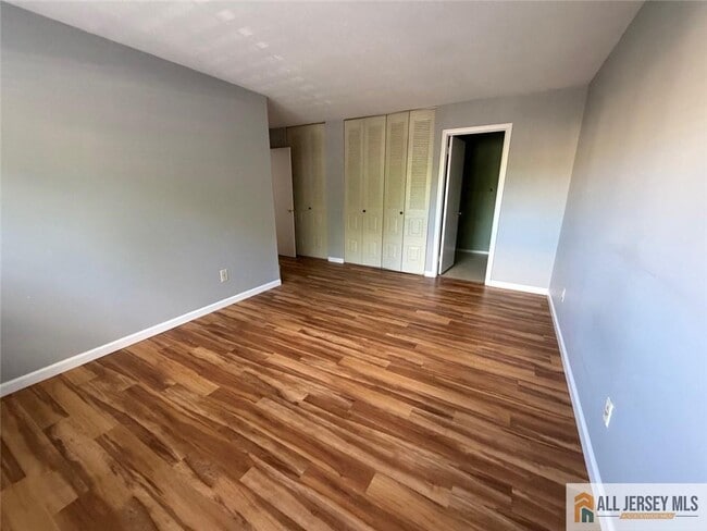Building Photo - 601 Sunshine Ct