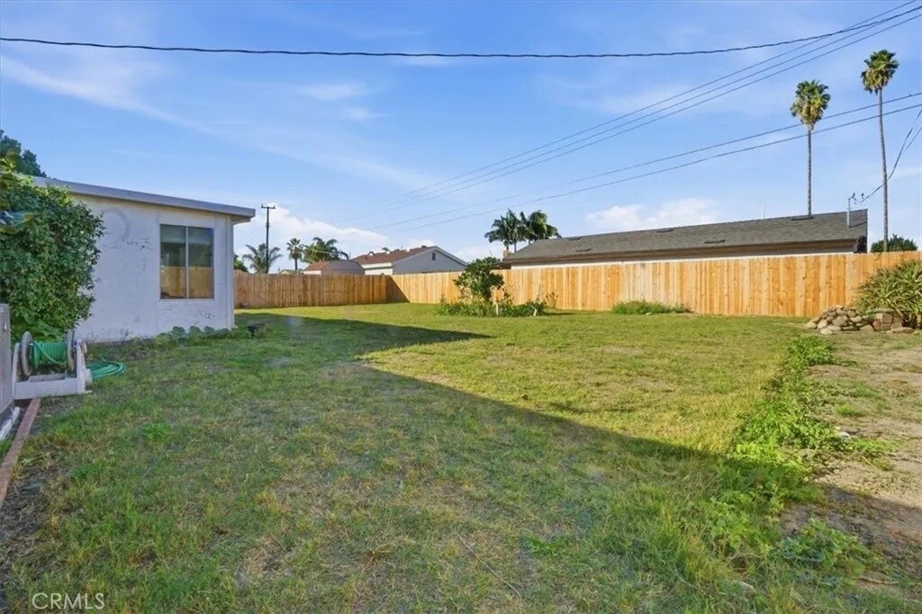 Building Photo - 1573 Casarin Ave