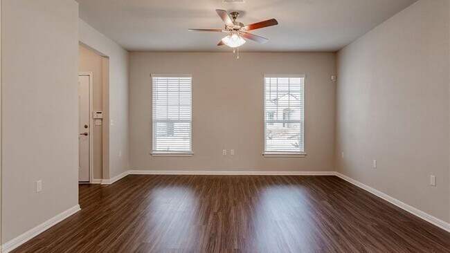 Building Photo - 9603 Grapevine Leaf Dr