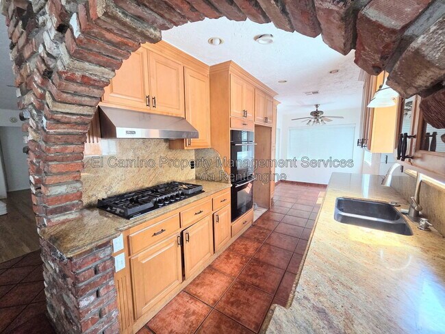 Building Photo - 4137 Layman Ave