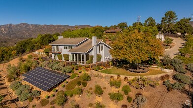 Building Photo - Amazing View Home