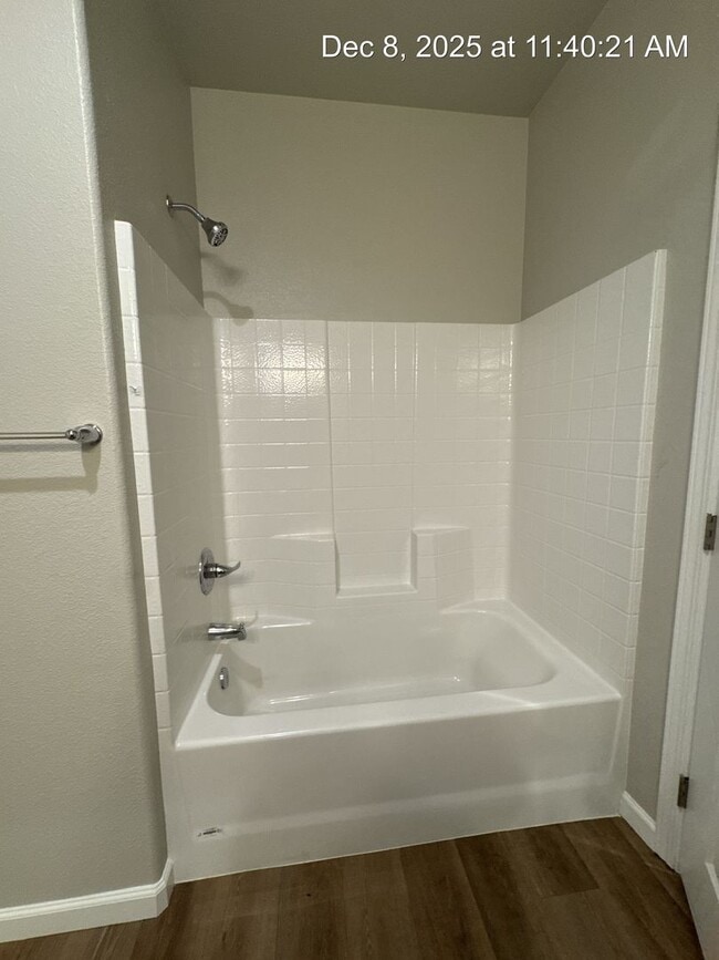 Building Photo - 4319